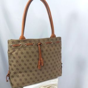 Dooney & Bourke purse